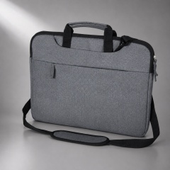 ����� Plush c ��������� ������� �������� 15.6 ''