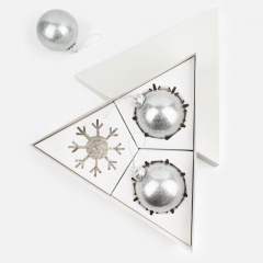 ����� Finery Trio, �����������